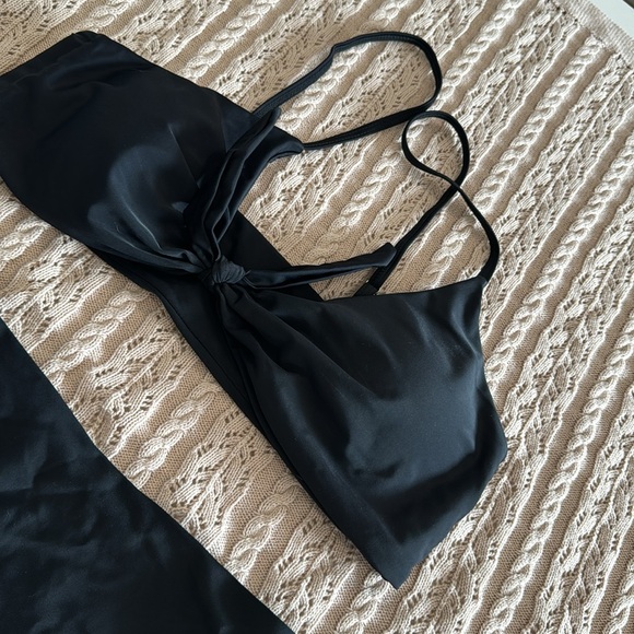 Blooming Jelly Bikini - Picture 2 of 5